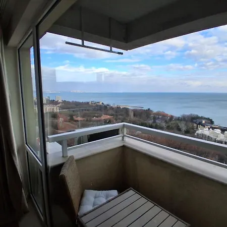 Sea View شقة *